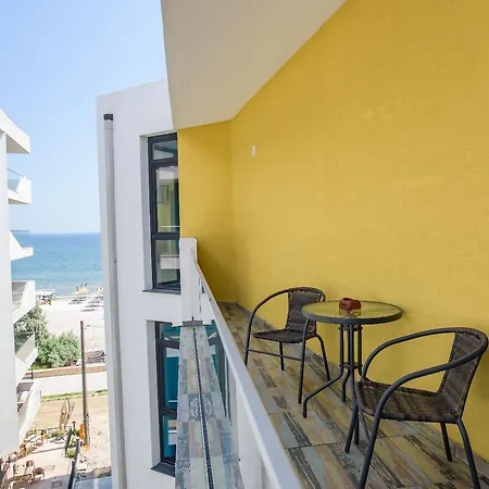 Constantinos Mamaia Nord Apartment